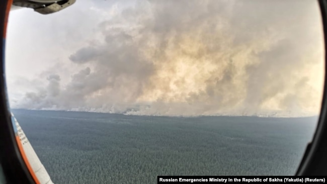 Города в дыму, тайга в огне. Лесные пожары в Сибири (фотогалерея)