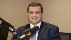 Eugen Tomac la Europa Liberă Moldova (fotografie de arhivă).