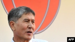 Opposition leader Almazbek Atambaev has refused to accept the election result.