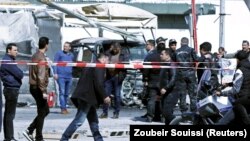 محل انفجار در نزدیکی سفارت آمریکا