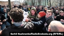 Акція протесту проти президента України Петра Порошенка на його мітингу в Києві, 17 березня 