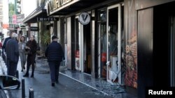 Podqoritsanın mərkəzində dağıdılmış türk restoranı.