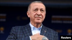 Թուրքիայի նախագահ Ռեջեփ Էրդողանը նախընտրական հանդիպման ժամանակ, ապրիլ, 2023թ. 