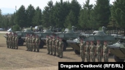 Kontingjenti i fundit i mjeteve ushtarake, 10 autoblinda të tipit BRDM -2, të cilat Rusia ia dhuroi Serbisë.