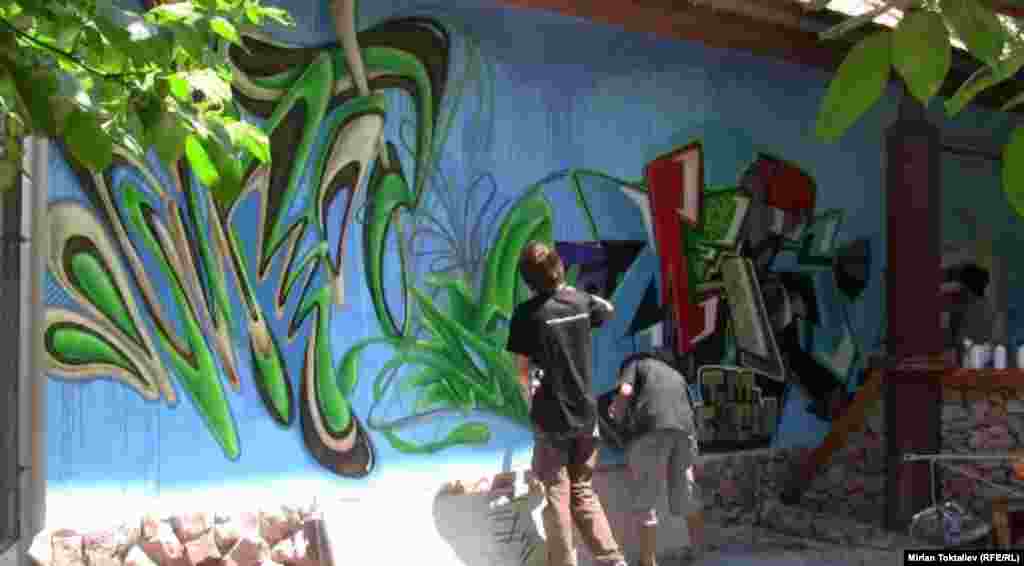В Бишкеке прошел международный фестиваль граффити
