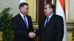 Мулоқоти Эмомалӣ Раҳмон бо президенти Полша дар фурудгоҳи Душанбе