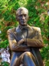 O statuie mai puțin la Kiev: ucrainenii dezbat moștenirea complicată a scriitorului rus Mihail Bulgakov
