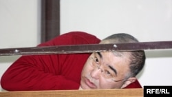 Осужденный бизнесмен Серик Туржанов в зале суда. Астана, 25 марта 2010 года.