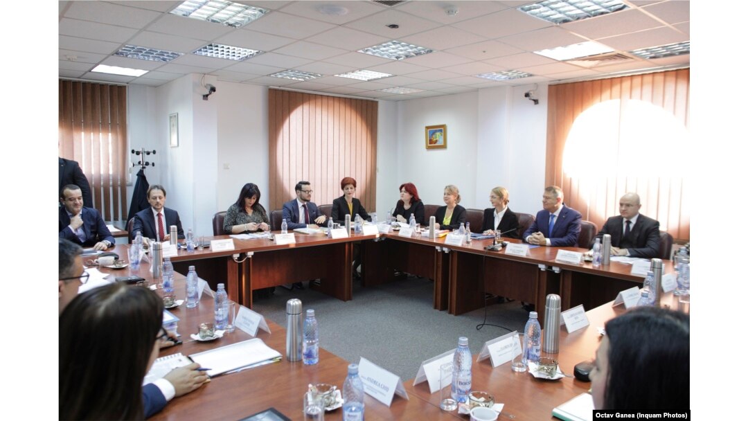 Consiliul Superior al Magistrafturii a fost, în ultimii ani, o instituție măcinată de scandaluri și neînțelegeri. Nu neapărat cu forțe din exteriorul sistemului judiciar, ci chiar din interiorul acestuia.