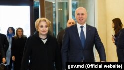 Premierii român și moldovean Viorica Dancila și Pavel Filip la Chișinău, în februarie 2018