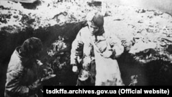 Маловідомі фотографії Голодомору 1932-33 років з архіву імені Пшеничного