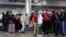 Мигранты из Кыргызстана в аэропорту в России