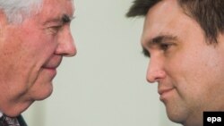 ABŞ-nyň döwlet sekretary Rex Tillerson weUkrainanyň daşary işler ministri Pawlo Klimkin. 31-nji mart, 2017 ý.