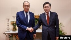 Министры иностранных дел России и Китая – Сергей Лавров и Цинь Ган