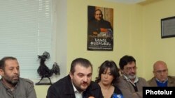 Armenia -- Armenian editors voice support for Nikol Pashinian, jailed editor of "Haykakan Zhamanak" daily, Yerevan, 18Nov2010