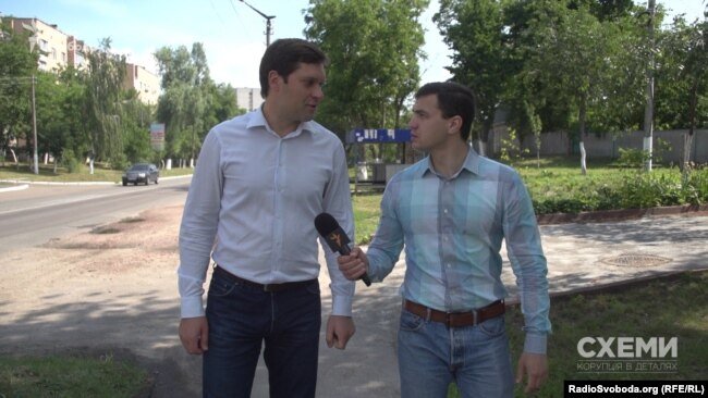 Максим Черкасенко, член правління партії «Демократичний альянс», каже: про те, що шукали слідчі, можна лише здогадуватися
