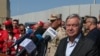 Sekretari i Përgjithshëm i OKB-së, Antonio Guterres, gjatë vizitës në pikëkalimin Rafah në Egjipt. 20 tetor 2023. 