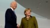 Cancelarul Angela Merkel și vicepreședintele SUA, Joe Biden, la Berlin, în februarie 2013