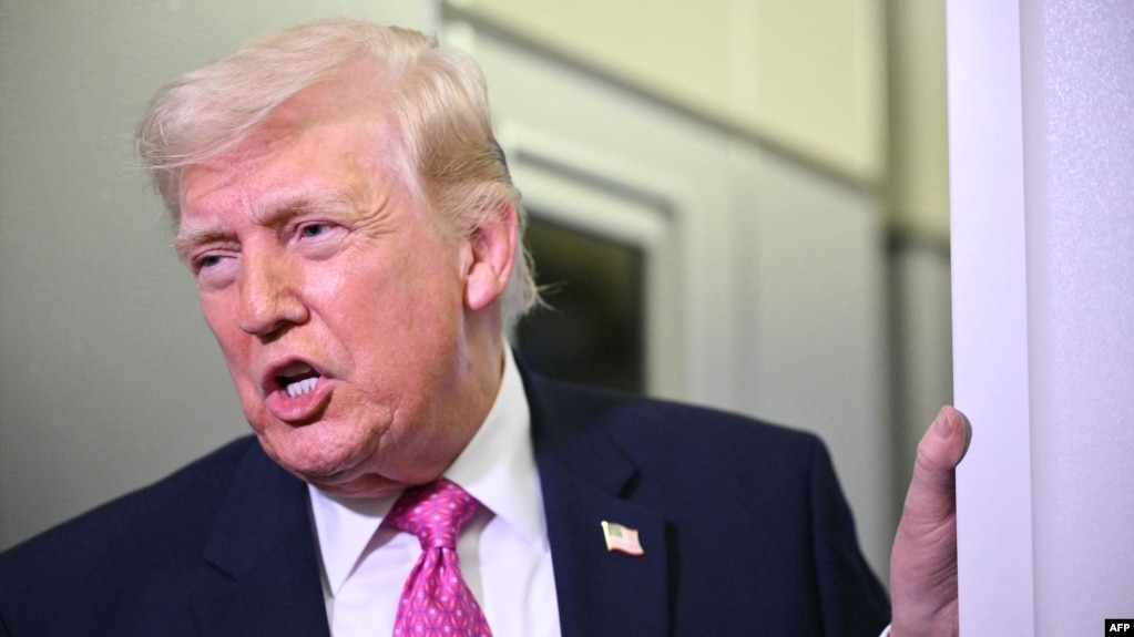 دونالد ترامپ ضرب‌الاجلی تا ششم آوریل تعیین کرده است تا ایران توافقی برای پایان دادن به جنگ را بپذیرد، در غیر این صورت با حملات ایالات متحده به بخش انرژی خود روبه‌رو خواهد شد