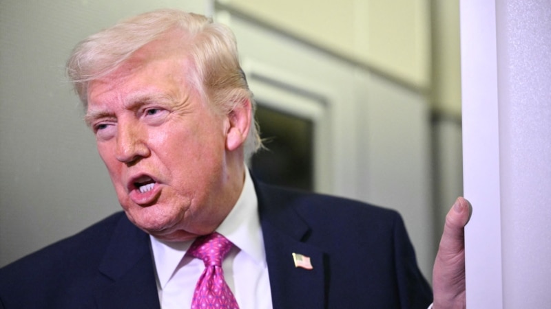 ترامپ: شاید جزیره خارک را بگیریم، می‌خواهم اختیار نفت ایران را در دست بگیرم