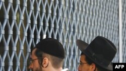 У ограды расстрелянной иешивы