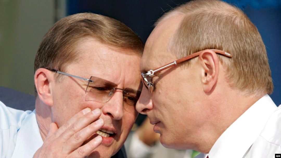 Хотя МАКС-2007 открывали Путин и Иванов, есть мнение, что в большей степени салон открылся для Путина и Иванова