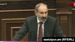 Нікол Пашыньян у парлямэнце Армэніі. 24 кастрычніка 2018 году.