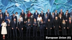 Зустріч Європейської політичної спільноти в Єревані, Вірменія, 4 травня 2026 року. Європейська політична спільнота – це формат, заснований Францією у 2022 році для зближення та співпраці між ЄС і країнами, які прагнуть членства в Євросоюзі