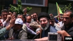 Ирандын жаңы жогорку руханий лидери Можтаба Хаменеи.