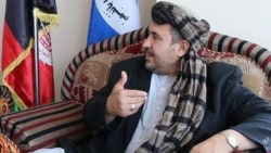 حکیم الکوزی، فردی که ادعای ساخت دوای ضد ویروس کرونا را در کابل دارد