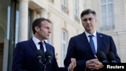 Predsjednik Francuske Emmanuel Macron i premijer Hrvatske Andrej Plenković u Parizu, 16. oktobra