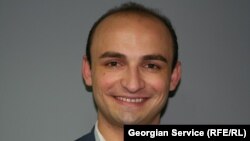 ზვიად აძინბაია