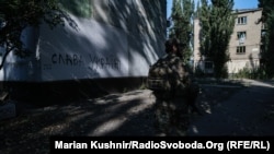 We walked some 20 kilometers to the Donetsk city of Bilozerske, guided by Fara, a soldier from the Rubizh Brigade of Ukraine's National Guard. Walking is often favored over driving near the front lines due to the danger of drones, which are harder to detect and evade in a vehicle.<br>
