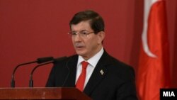 Түркия премьер-министрі Ахмет Давутоглу.