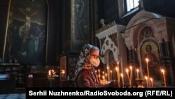 За даними Нацполіції, у неділю по Україні відбулося понад 14,5 тисячі богослужінь