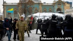 Судири на полицијата и на демонстрантите во Киев 