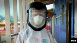 Шотландская медсестра Полин Кафферки, которая проходит лечение от Эболы в Лондоне