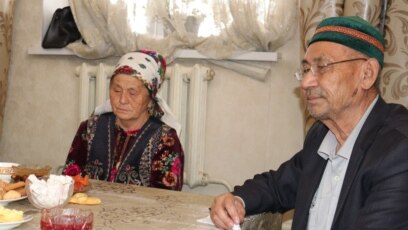 Регина Холлмен порно жалаңаш кәрі семіз әйелдер