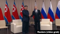 Ким Чен Ын менен Владимир Путин. Владивосток шаары. 25-апрель, 2019-жыл.