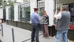 Moskvada Krasnodar vilayətinin nümayəndəliyi qarşısında etiraz aksiyası