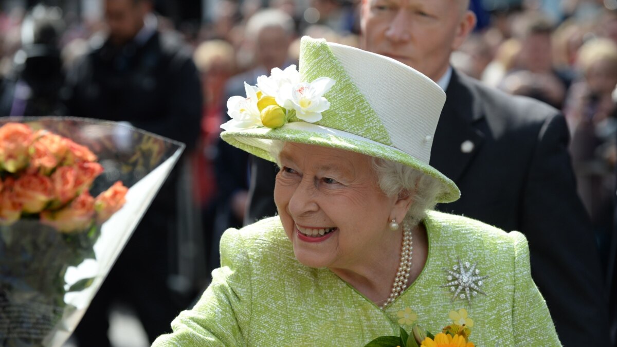 боже храни королеву. камерон елизавета 2. царица королева императрица. трон елизаветы 2. царица королева императрица art.