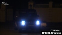 Той самий Mercedes матового кольору залишив територію ОП