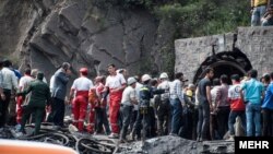 Eýranyň halas ediş gullugynyň işgärleri Gülüstan welaýatyndaky Zemestanýurt kömür käninde gözleg işleriniň geçirýärler.