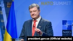 Петро Порошенко на саміті НАТО в Брюсселі, 12 липня 2018 року