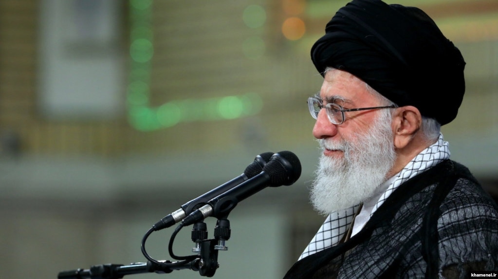 خامنه‌ای: در موضوع مذاکرات برجام اشتباه کردم؛ مذاکره با آمریکا را ممنوع می‌کنم