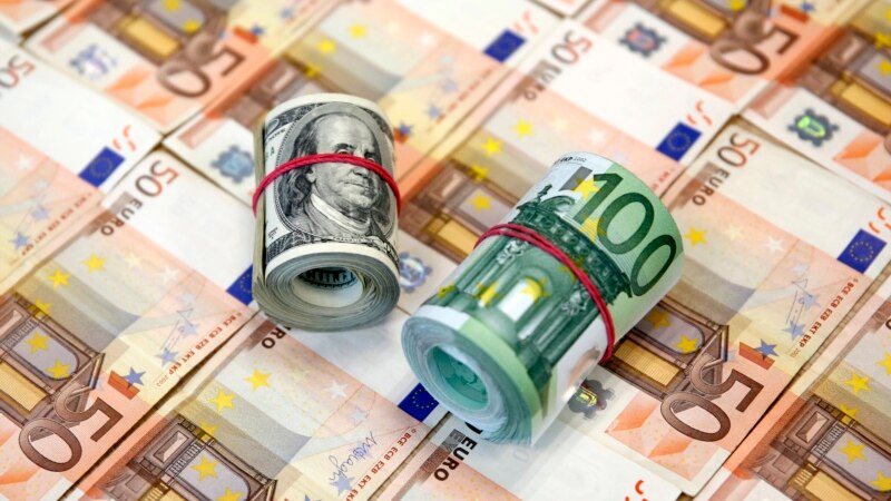 АҚШ доллари ва евронинг расмий курси ошишда давом этмоқда