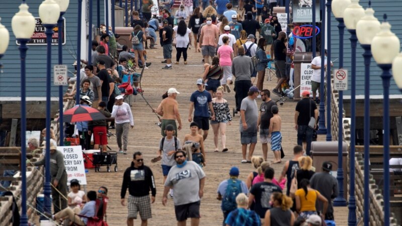 California reimpune mai multe restricții antiepidemice