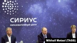 Президент РФ Владимир Путин посетил в центре для одаренных детей "Сириус" в Сочи