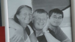 Фото родичів Пітера Плуга, які загинули у рейсі MH17 над Донбасом