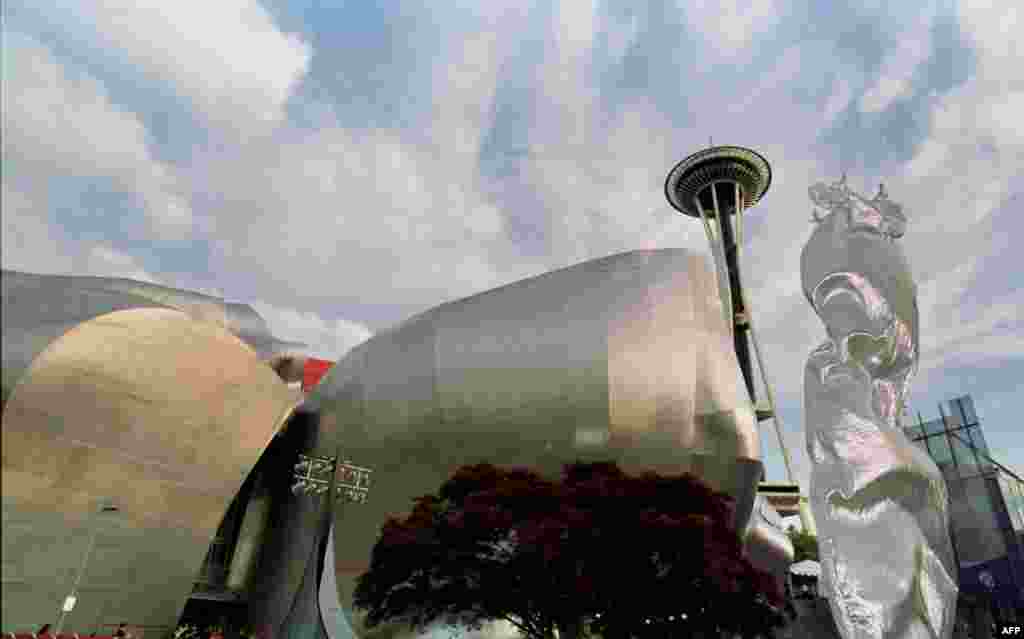 The Experience Music Project in Seattle, which opened in 2000, was also designed by architect Frank Gehry. It was immediately criticized as ugly and an eyesore but has since grown on the locals. "The building is strange. We can agree on that," the "Seattle Times" wrote on the building's 10th anniversary. "But is it provocative-in-a-good-way strange or just too strange?"